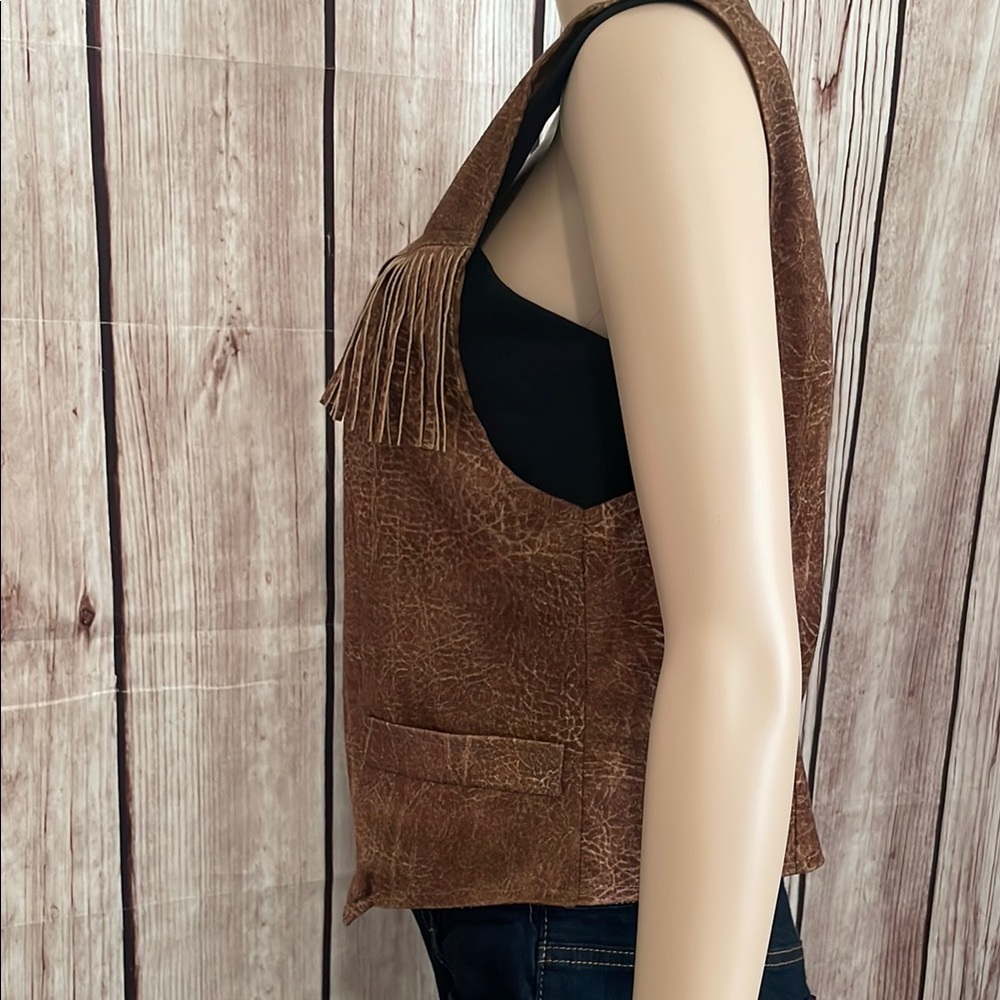 JG Petite Collection Rich Light Brown Soft Leather Fringe Vest - Picture 6 of 9